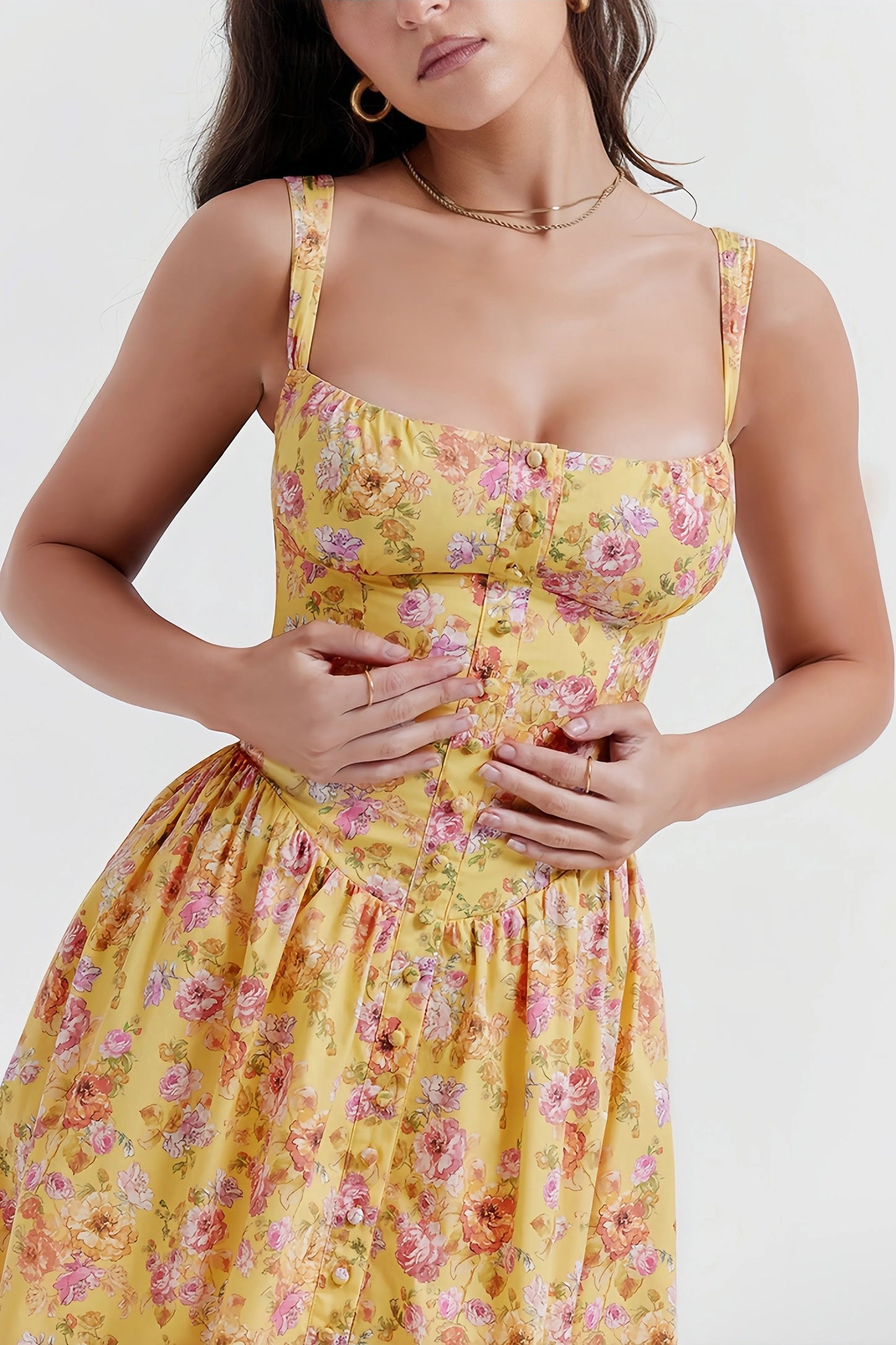 Heni | Zomerse Midi Jurk met Bloemenprint en Knoopdetail