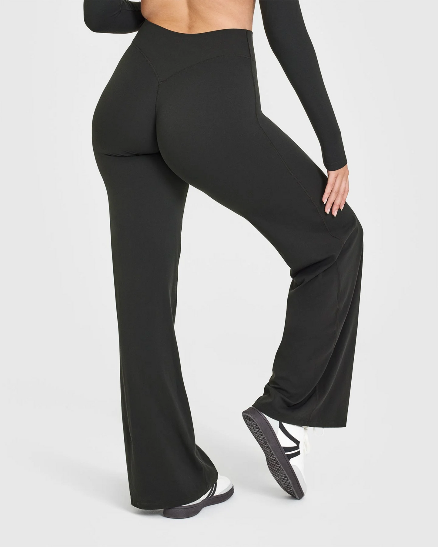 Tara | High-Waist Flared Sport Legging